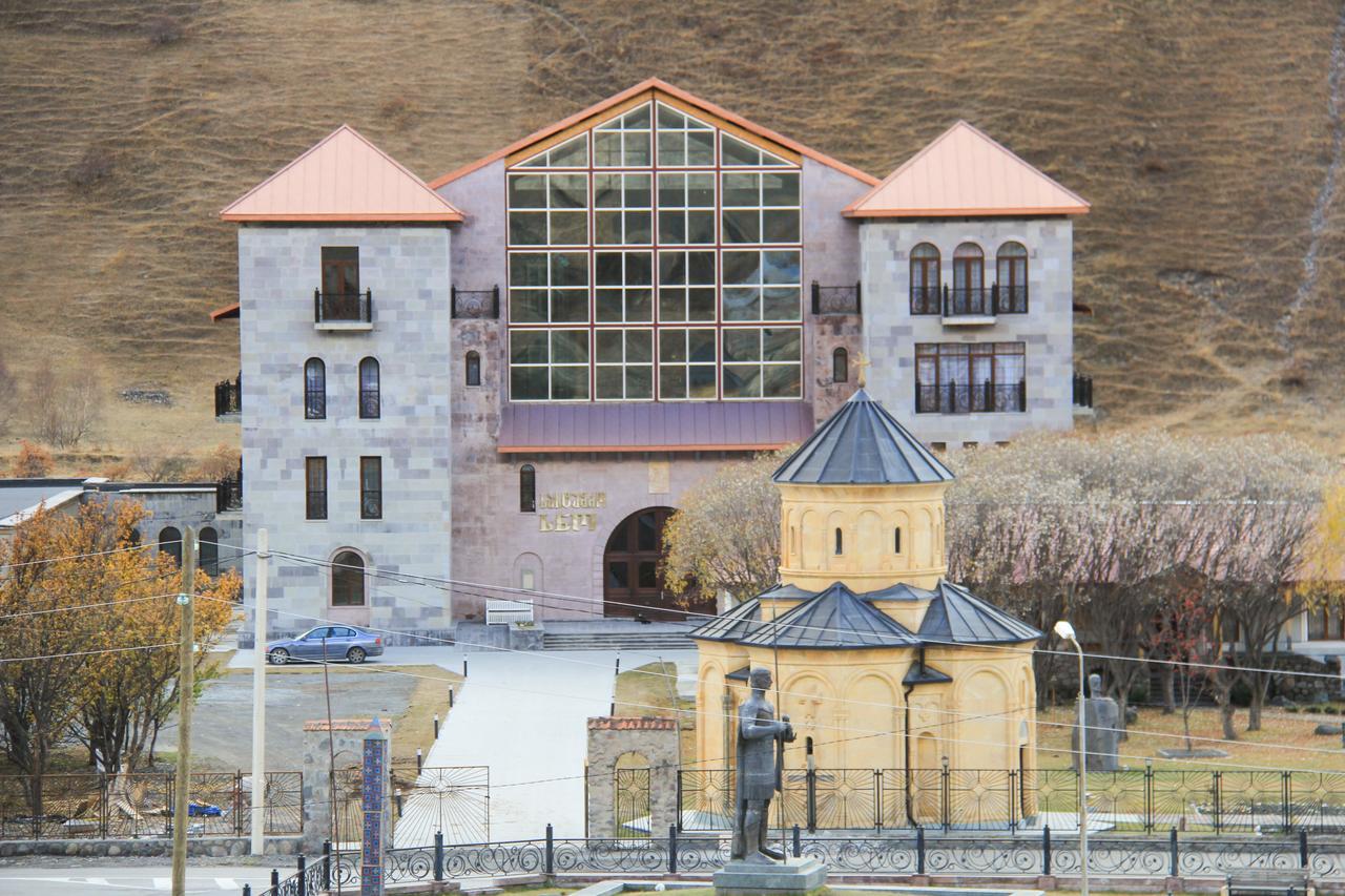 Hotel Sno Kazbegi Esterno foto