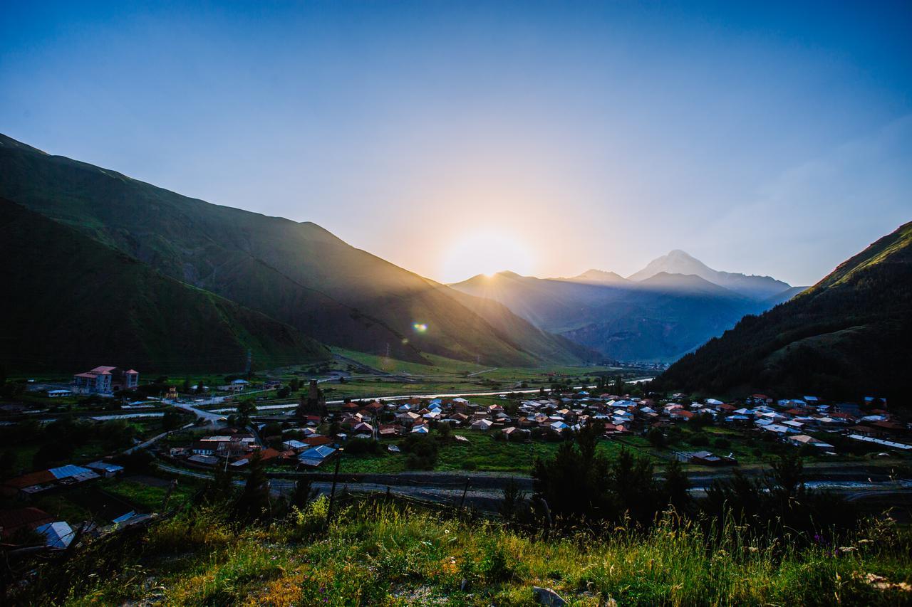 Hotel Sno Kazbegi Esterno foto